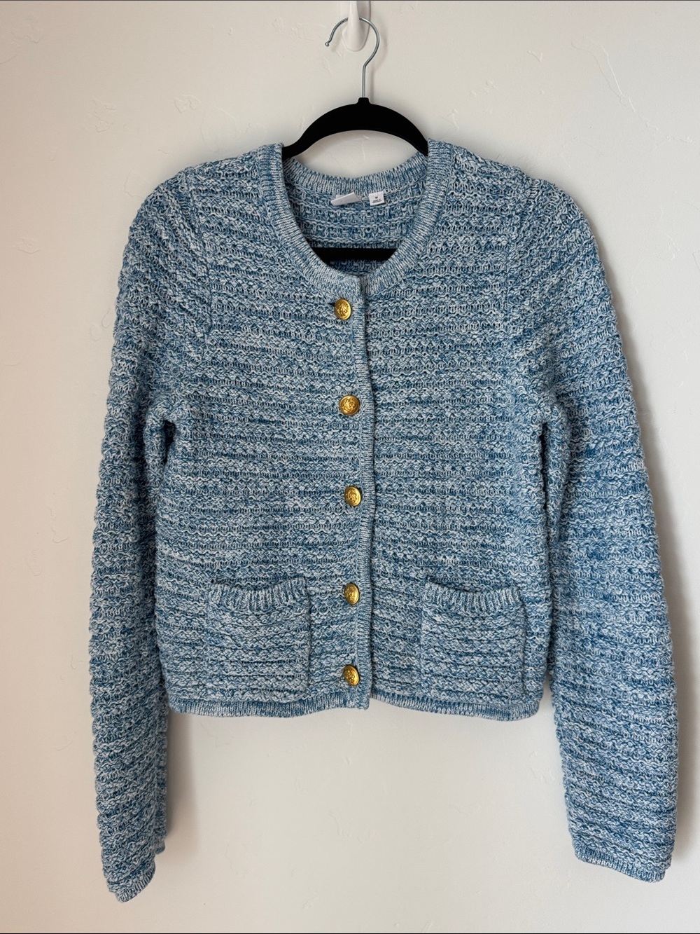 GAP Cropped Blue Chunky Knit Cardigan Gold Crest Buttons Textured 100% Cotton M - Picture 2 of 14